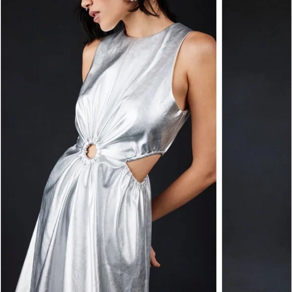 JULES KAE BOLD SHINY SILVER MIDI DRESS W/O-RING FRONT DETAIL AND SIDE CUTOUTS S - Picture 6 of 9